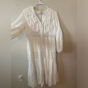 WHITE BOHO DRESS || Flowy and cottage core dress
